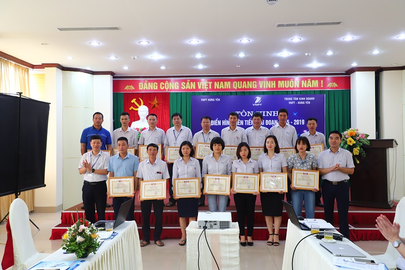 VNPT địa bàn Hưng Yên tổ chức Hội nghị Điển hình tiên tiến giai đoạn 2015-2019.