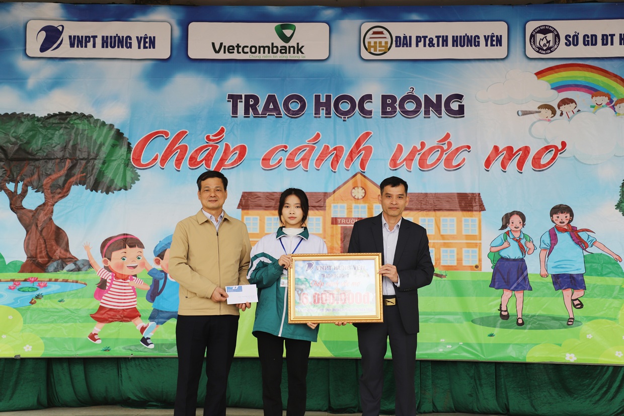 VNPT HƯNG YÊN: TIẾP NỐI HÀNH TRÌNH TRAO HỌC 