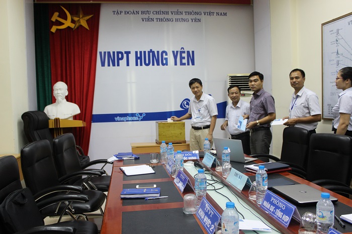 VNPT HƯNG YÊN CHUNG TAY ỦNG HỘ ĐỒNG BÀO CÁC TỈNH TÂY BẮC BỊ THIỆT HẠI DO MƯA LŨ